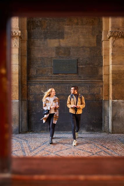 prague-old-town-hall-and-medieval-underground-guided-tour