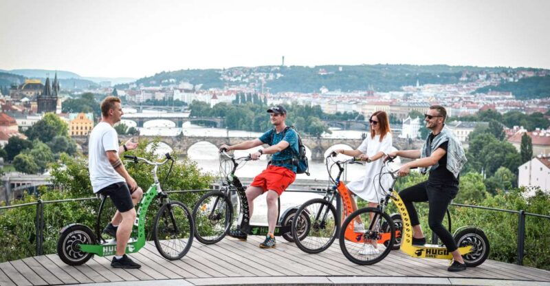 prague-old-town-highlights-e-scooter-small-group-tour