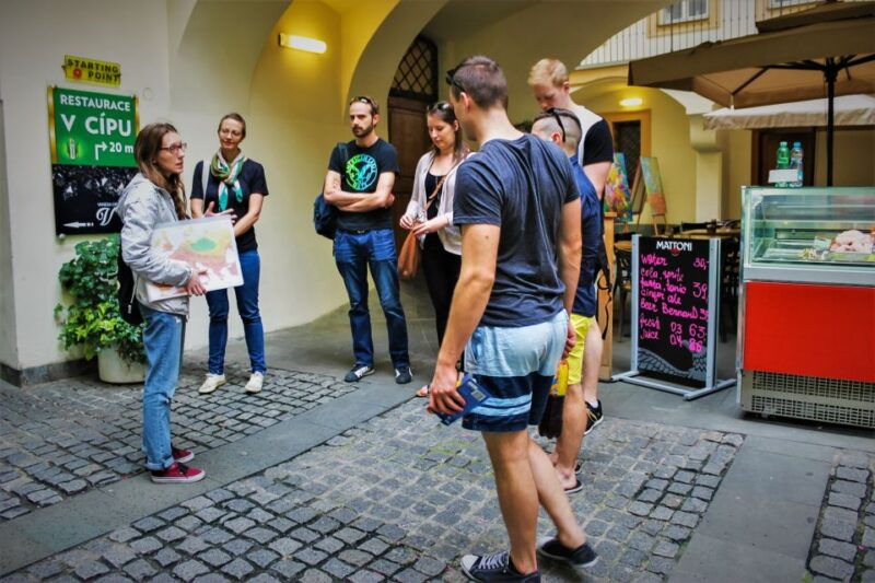 prague-old-town-medieval-underground-dungeon-tour