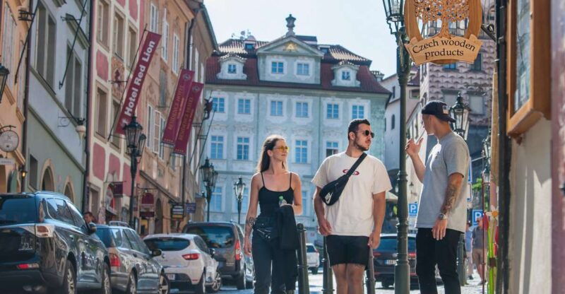 prague-old-town-prague-castle-river-boat-cruise-day-tour