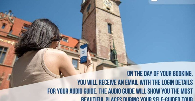 prague-old-town-square-and-astronomical-clock-audio-guide