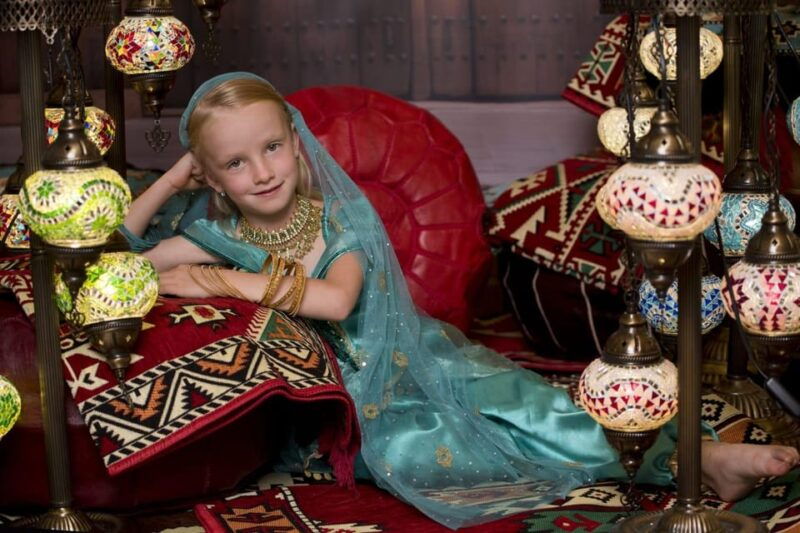 prague-oriental-dress-photoshooting