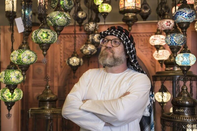 prague-oriental-dress-photoshooting