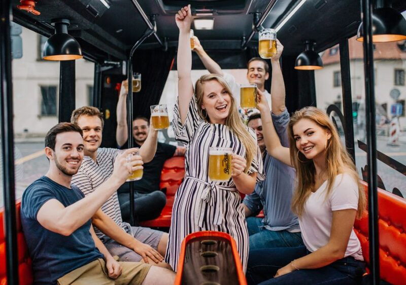 prague-party-beer-bus