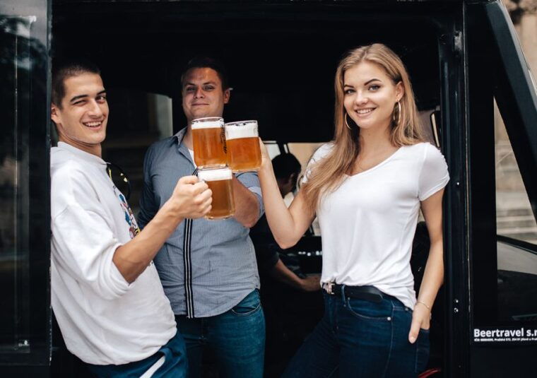 prague-party-beer-bus