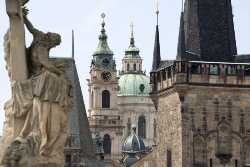 prague-prague-castle-and-little-quarter-guided-walking-tour
