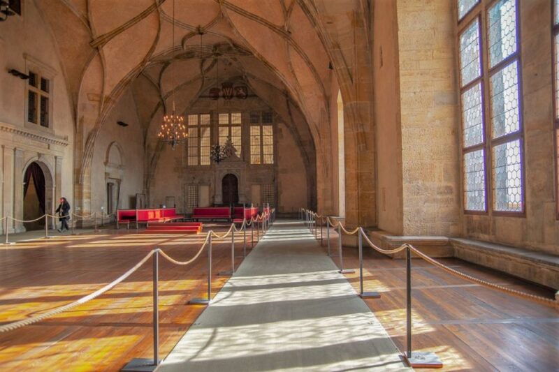 prague-prague-castle-complex-smartphone-audio-guide