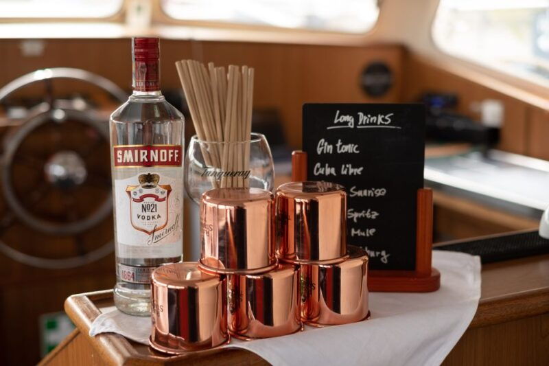 prague-private-beer-boat-cruise-with-unlimited-beer