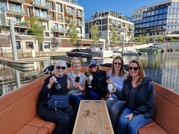 prague-private-boat-tour-2-hours-2