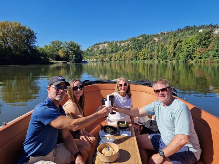 prague-private-boat-tour-2-hours-2