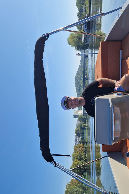 prague-private-boat-tour-2