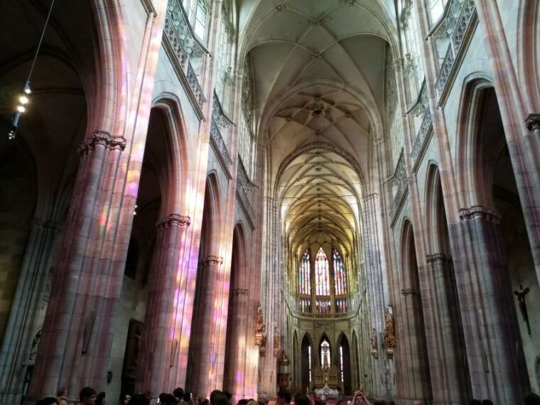 prague-private-city-tour-by-minivan