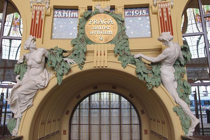prague-private-cubism-and-art-nouveau-walking-tour