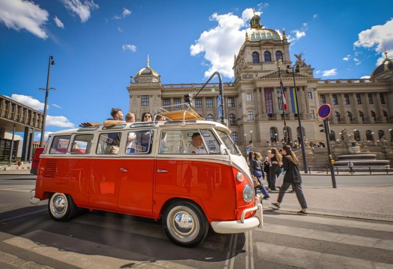 prague-private-sightseeing-tour-in-original-vw-samba-bus
