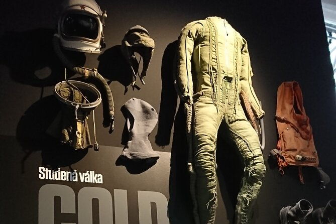 prague-private-tour-and-museum-of-communism-with-transfer