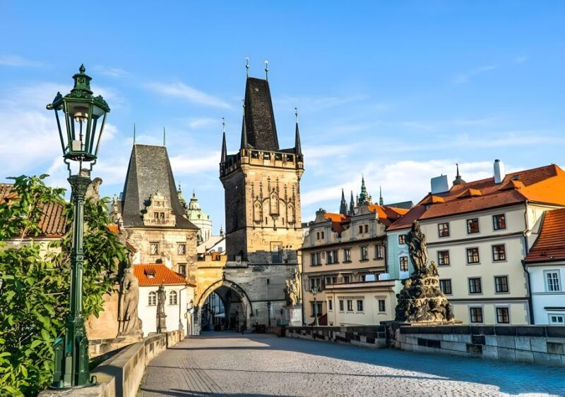 prague-private-tour-of-mala-strana-kampa-charles-bridge