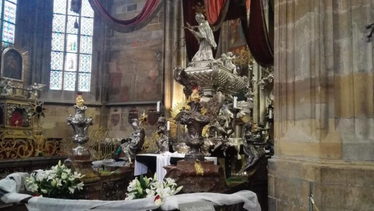 prague-private-tour-of-prague-castle-meet-up-at-hotel