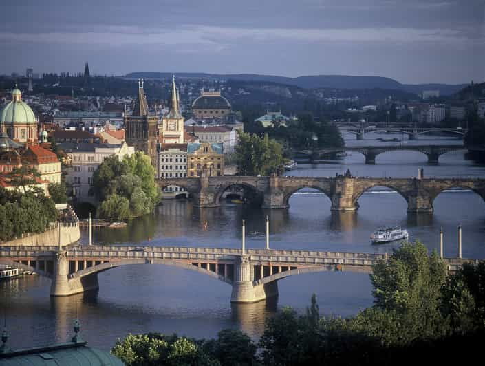 prague-river-cruise-with-transfer-to-pier