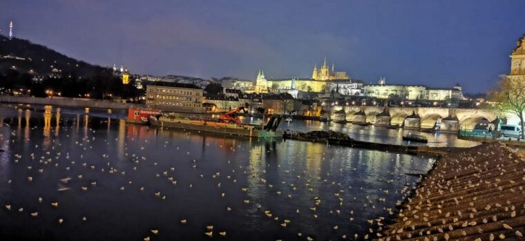 prague-river-cruise-with-transfer-to-pier