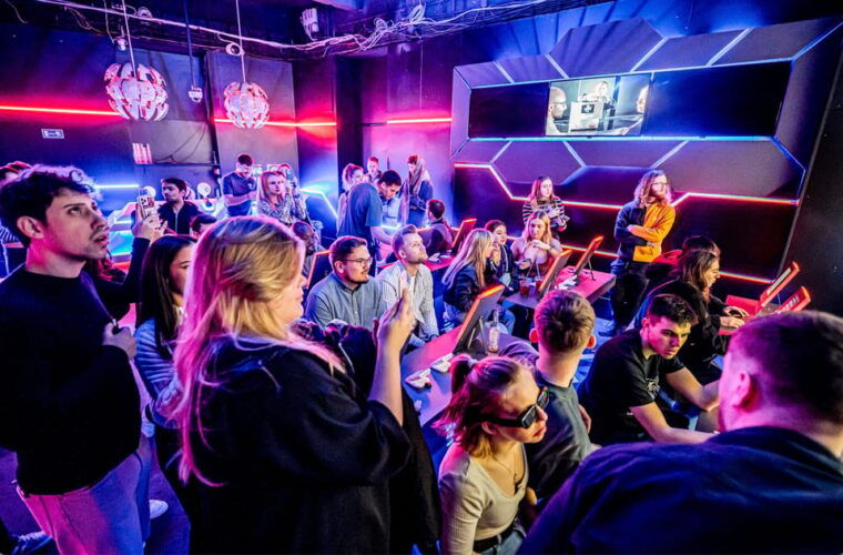 prague-robotic-bar-entry-with-a-drink-included