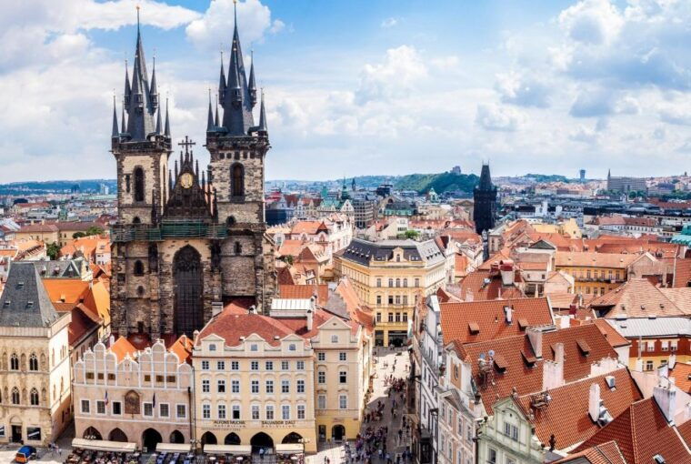 prague-royal-castle-st-vitus-golden-lane-tour-with-tickets