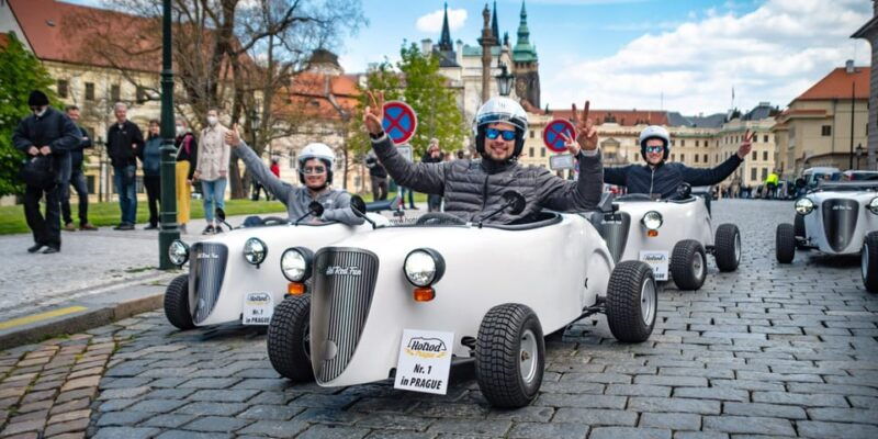 prague-sightseeing-tour-in-a-mini-hot-rod