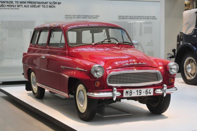prague-skoda-car-museum-private-tour