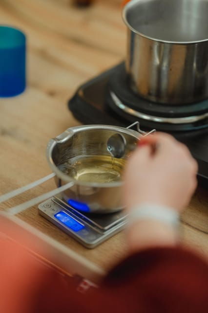 prague-soy-candle-making-workshop