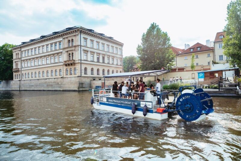 prague-swimming-beer-bike-on-a-cycle-boat