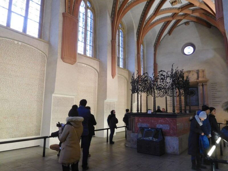 prague-synagogues-and-jewish-quarter-private-walking-tour