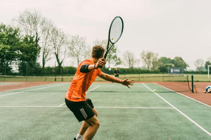 Prague: Tennis Game with Beer and Local Guide - Key Points