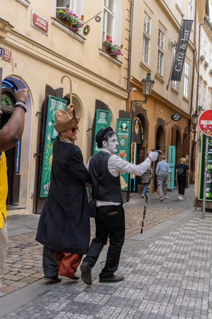 prague-ultimate-2-hour-tour-free-drink-see-the-essentials