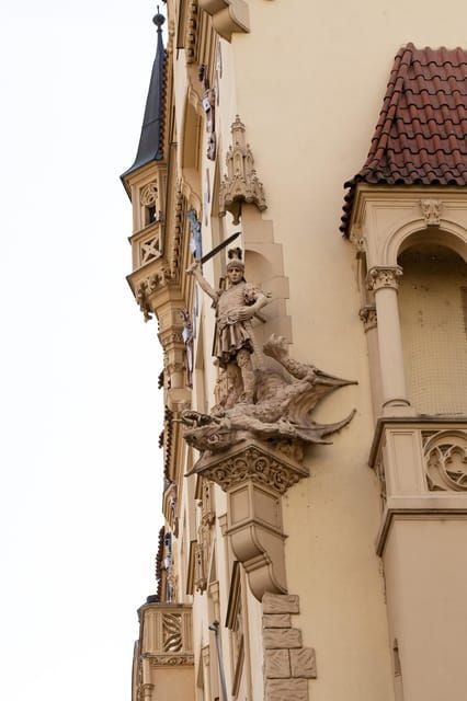 prague-ultimate-2-hour-tour-free-drink-see-the-essentials