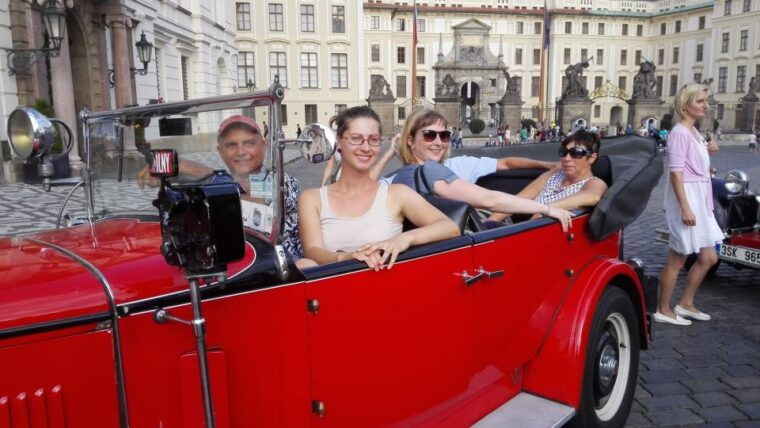 prague-vintage-car-ride-and-walking-tour