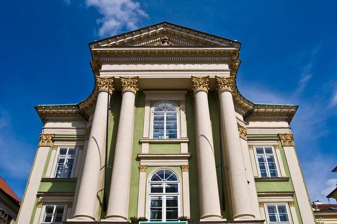 prague-walking-tour-following-in-mozarts-footsteps