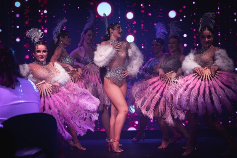 praguebreathtaking-cabaret-show-with-4-course-dinner-option