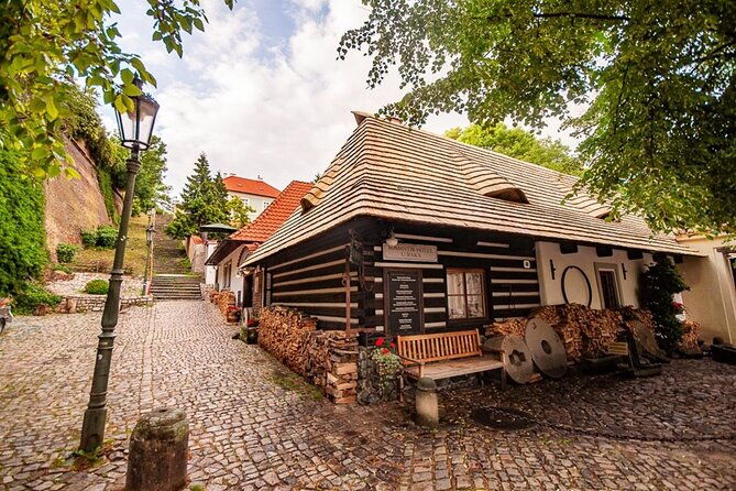 pragues-charming-old-places-tour-in-russian-language