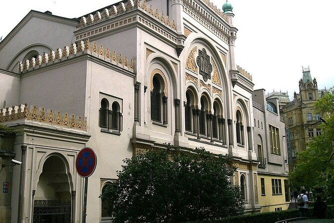 pragues-jewish-quarter-a-self-guided-audio-tour-2