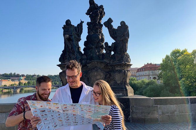 pragues-top-sights-old-town-jewish-quarter-charles-bridge-tip-based-tour