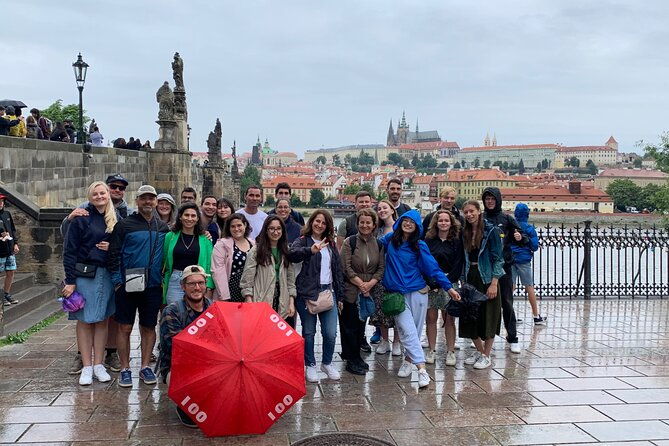 pragues-top-sights-old-town-jewish-quarter-charles-bridge-tip-based-tour