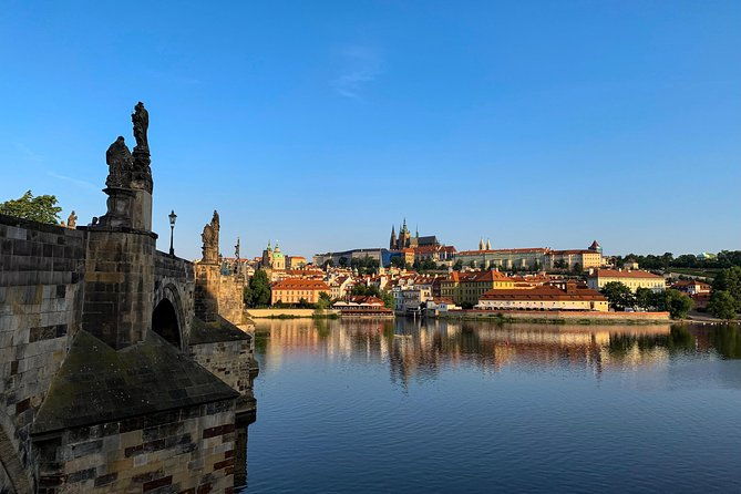 pragues-top-sights-old-town-jewish-quarter-charles-bridge-tip-based-tour