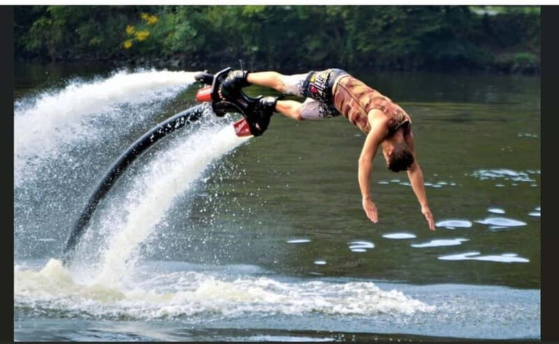Praha: Flyboarding, Hoverboard or Jetpack Experience - An Overview of What to Expect  