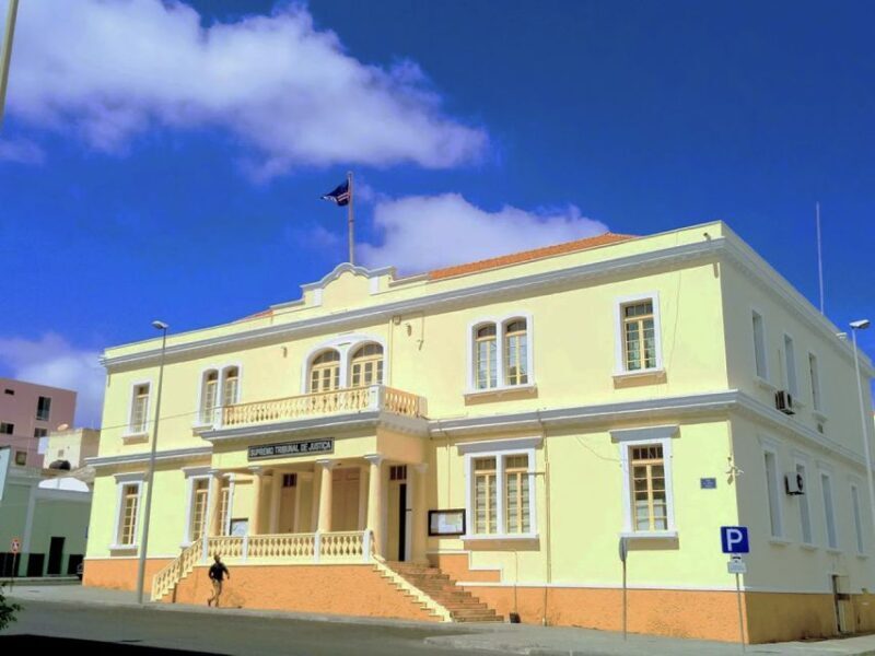 Praia: Guided Historic Walking Tour & Lunch with Locals - Final Thoughts