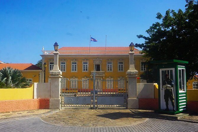 Praia: Guided Historic Walking Tour & Lunch with Locals - FAQ
