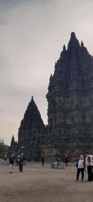 prambanan-afternoon-sunsite-trip