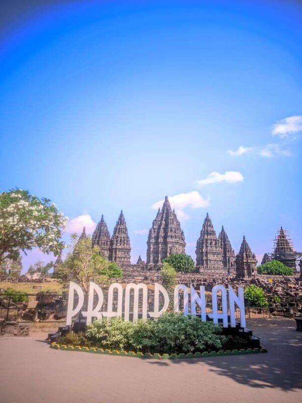 prambanan-temple-sunset-and-ramayana-ballet