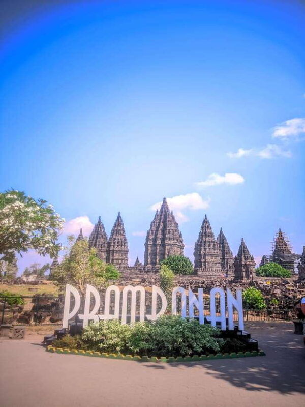 prambanan-temple-sunset-and-ramayana-ballet