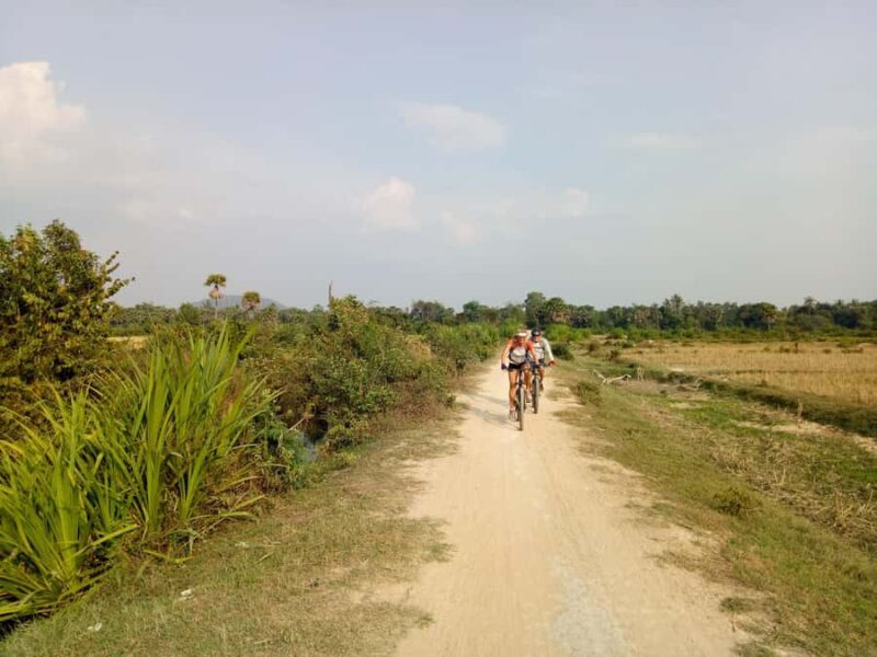 Preah Dak Village Cycling Tour with Snacks - Who Is This Tour Best For?