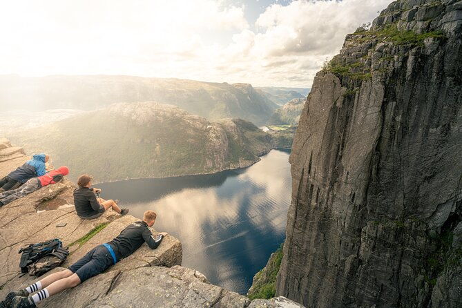 preikestolen-pulpit-rock-hike-with-a-norwegian-guide