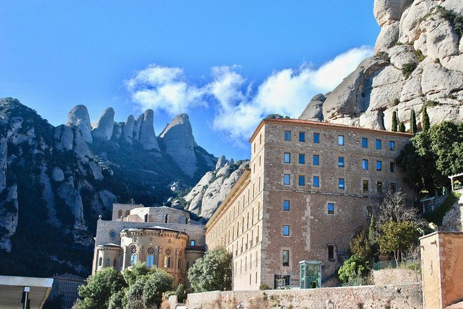 premiuam-montserrat-tour-with-tapas